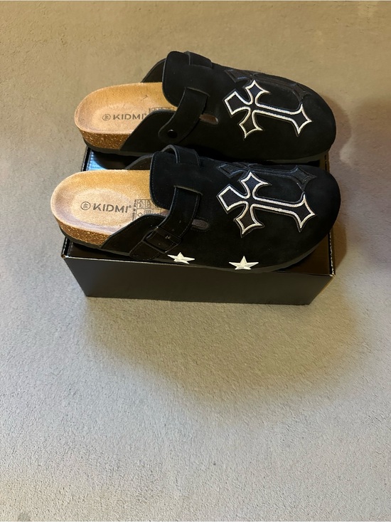 Disney Christmas 2025 Lil Rin Rin Plush Badge Red New